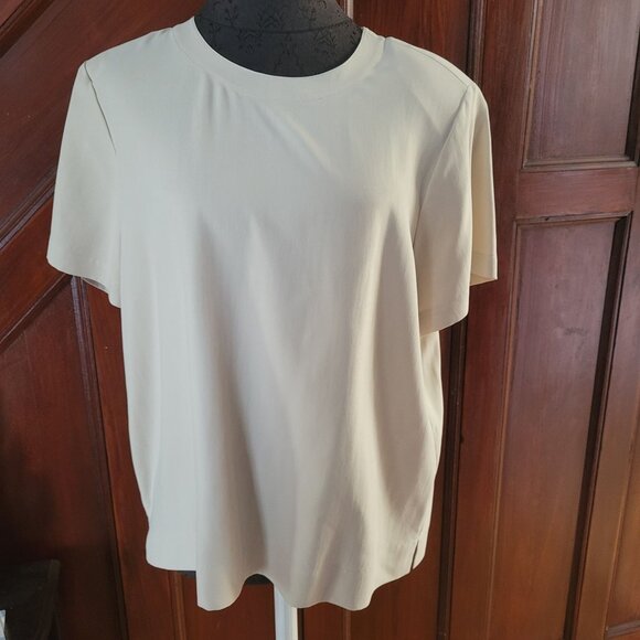 Orvis Womens Beige Silk Short Sleeve Top Size L - Picture 1 of 3